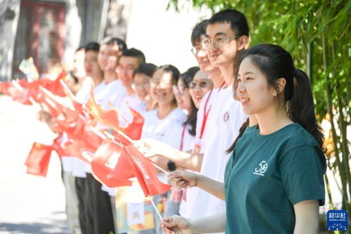 在成都王老师摄影,青少年开启奇妙摄影之旅 在成都王老师摄影,青少年开启奇妙摄影之旅