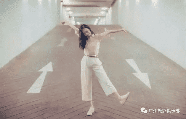 拍照姿势摆法大揭秘 拍照姿势摆法大揭秘