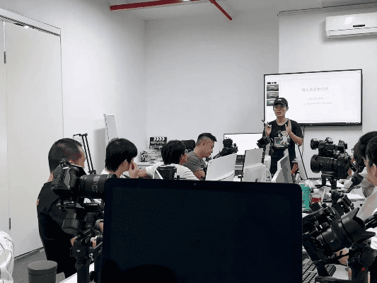 从成都王老师摄影聊到义乌短视频拍摄剪辑培训那些事儿