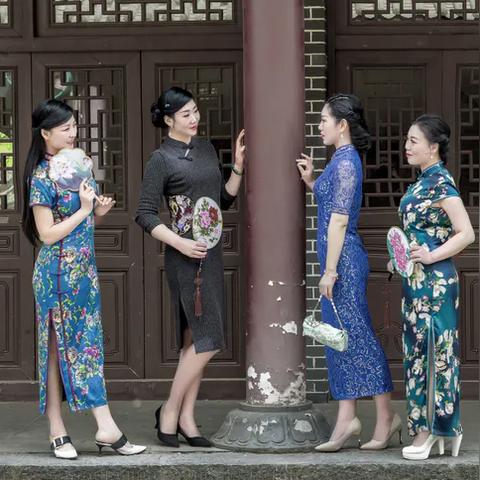 拍照姿势如何拍好看多人图片 拍照姿势如何拍好看多人图片