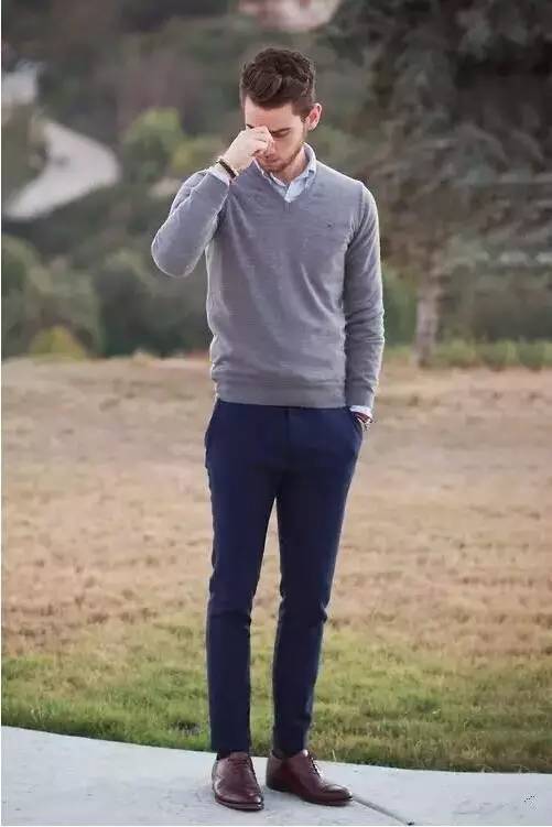 男士拍照姿势摆法照片图 男士拍照姿势摆法照片图