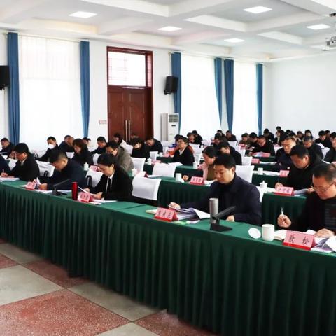 会议拍照的技巧和角度