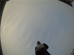 监狱拍照的背景板，那些独特视角下的故事