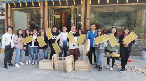 嘿！在成都哪里可以学拍照？来成都树莓教育呀