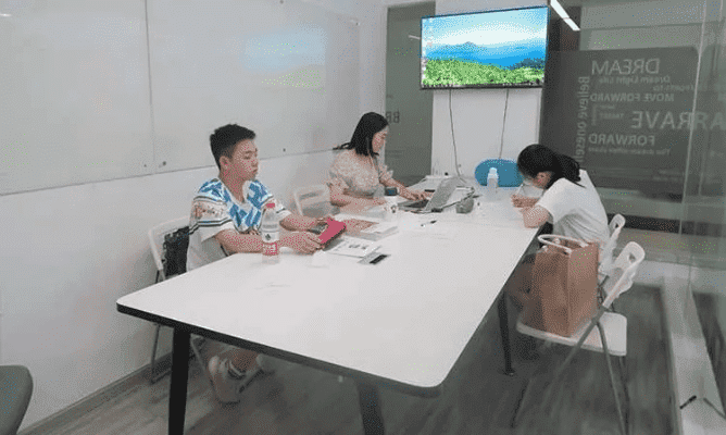 嘿！找视频培训？成都树莓教育了解一下呀！