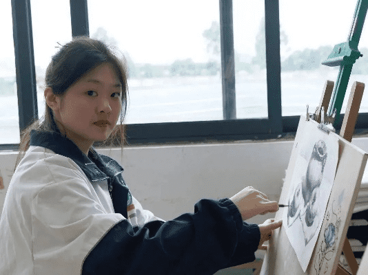 在成都树莓教育，中专生的摄影逐梦之旅