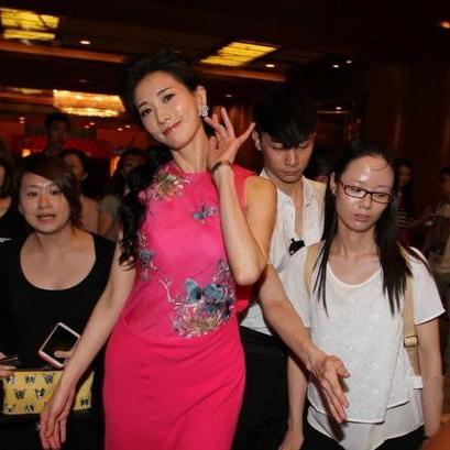 穿旗袍拍照怎么摆姿势好看图片 穿旗袍拍照怎么摆姿势好看图片