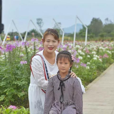格桑花怎么拍照姿势好看