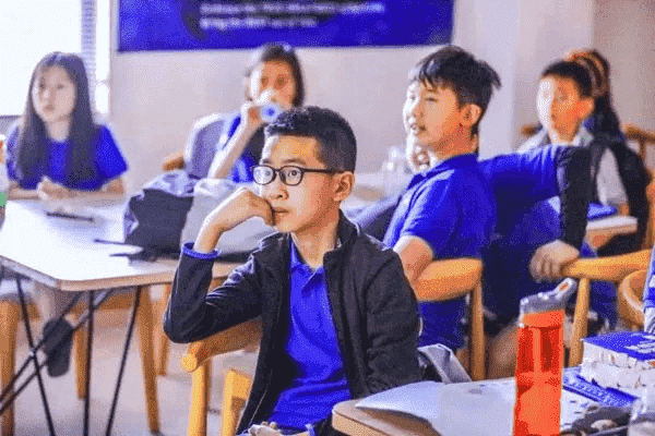 跟着成都树莓教育，探秘北京暑假摄影班的奇妙之旅