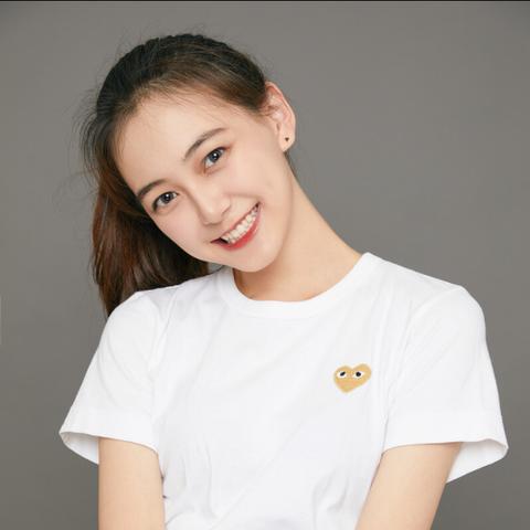 自拍照要怎么拍好看