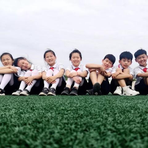 拍照姿势女孩子