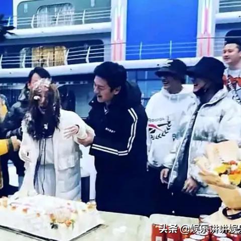 蛋糕拍照背景图片大全